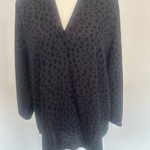 Lush Black Leopard Print Long Sleeve V Neck Tunic‎ Blouse Top